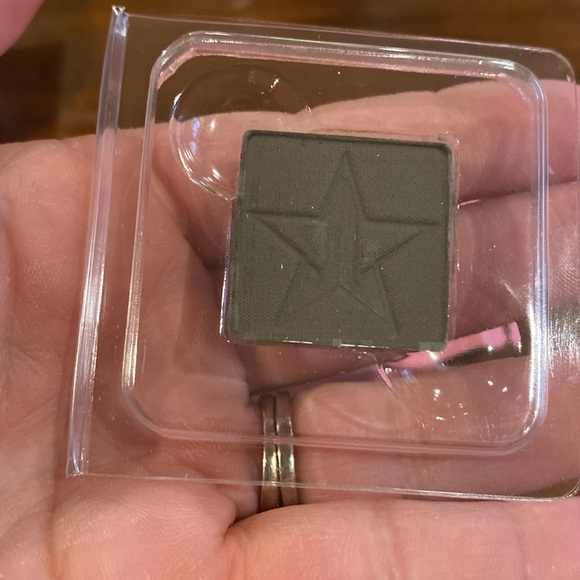 Jeffree Star eyeshadow - Picture 4 of 5